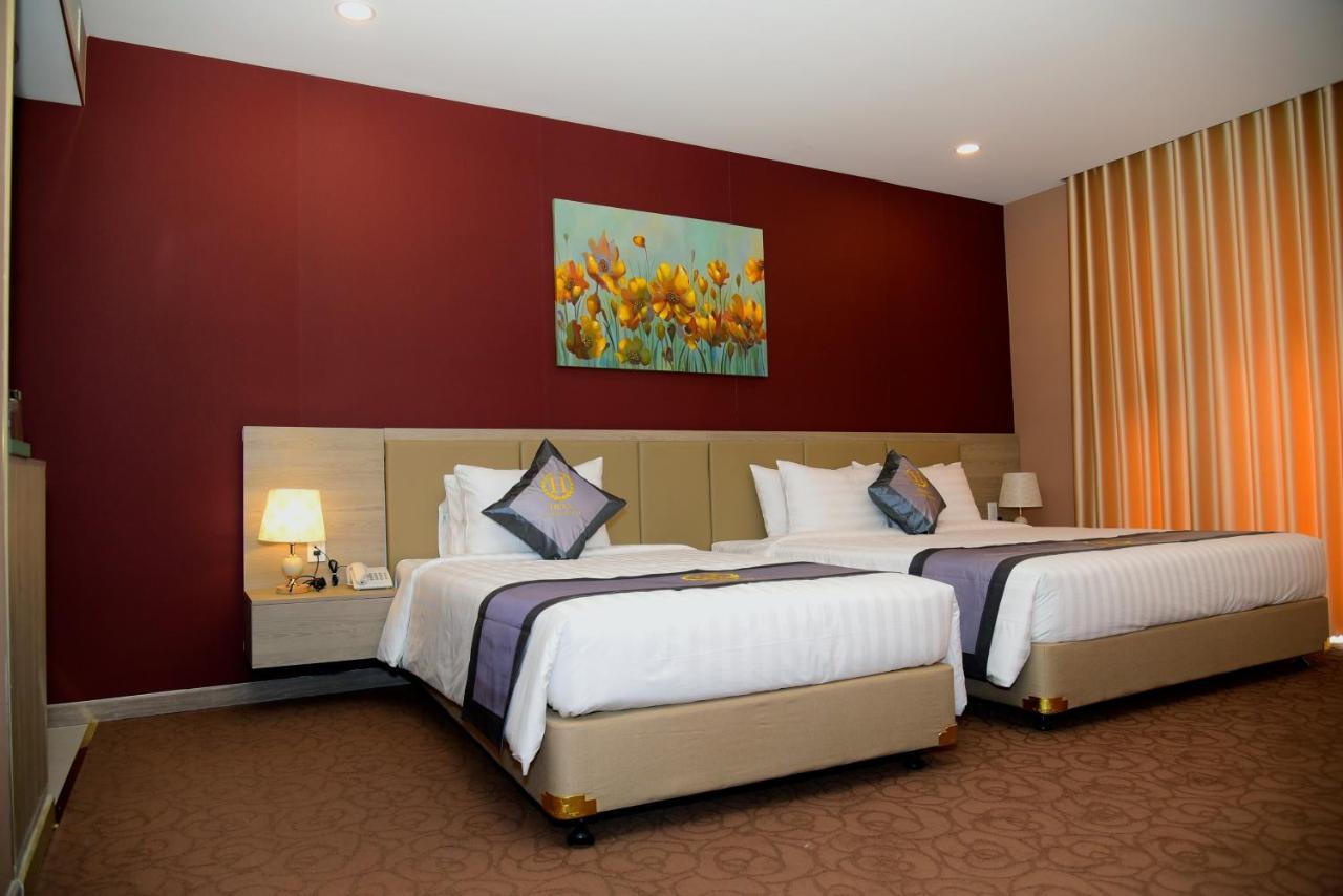 Hera Luxury Hotel Ho Chi Minh City Exterior photo