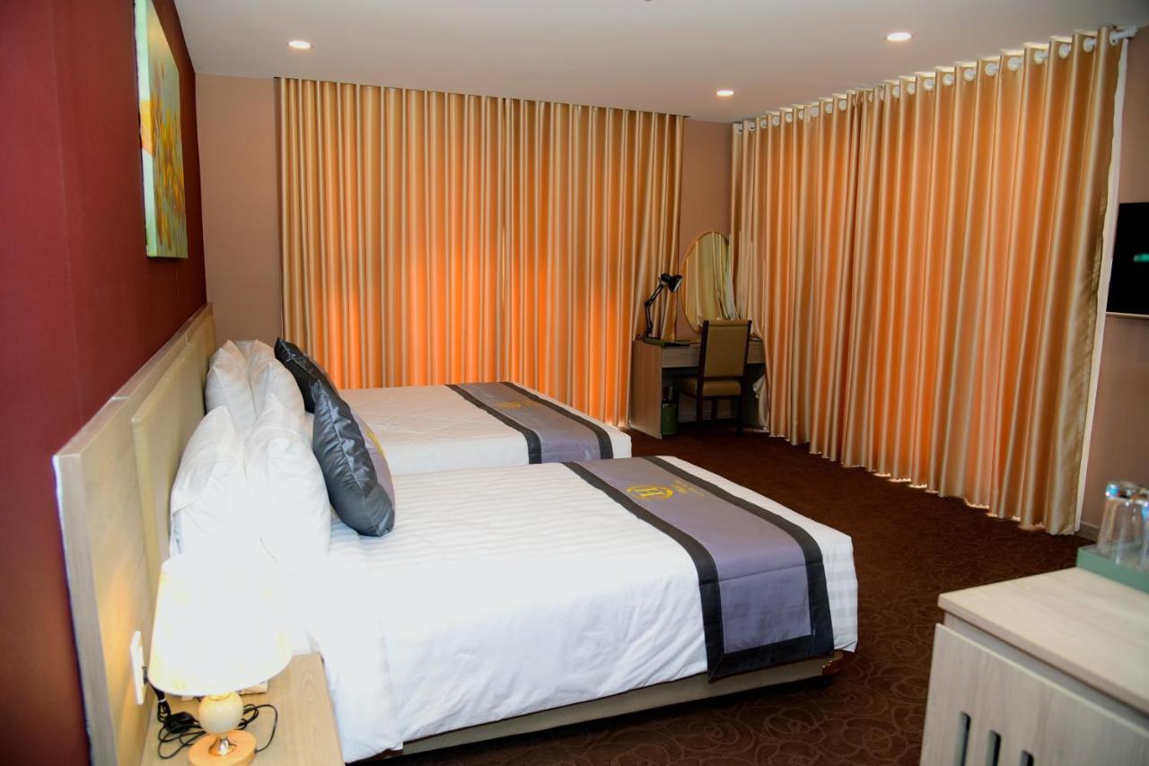 Hera Luxury Hotel Ho Chi Minh City Exterior photo