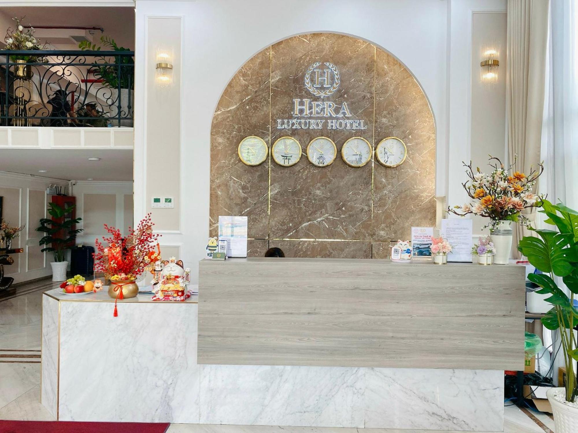 Hera Luxury Hotel Ho Chi Minh City Exterior photo