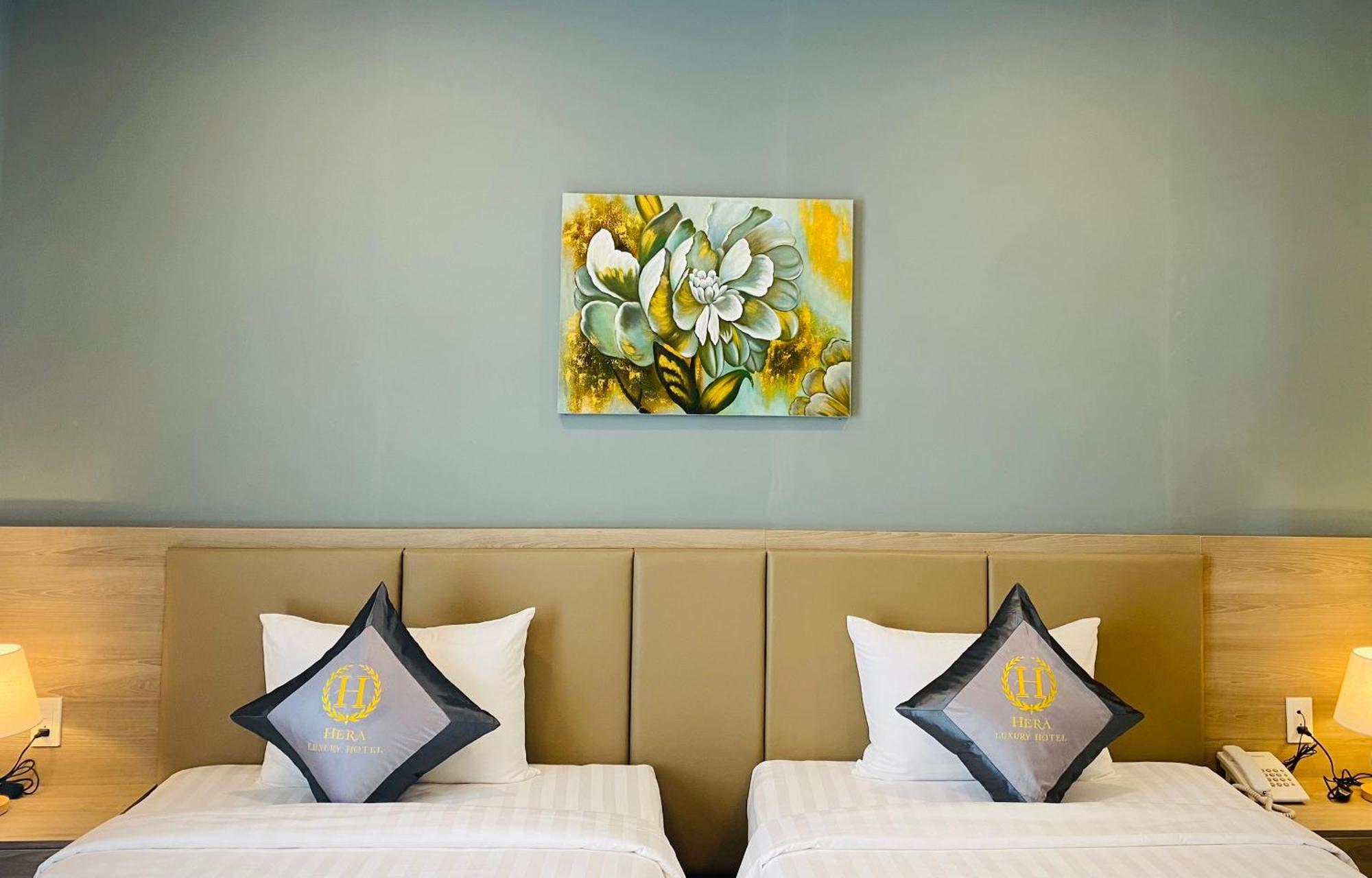Hera Luxury Hotel Ho Chi Minh City Exterior photo
