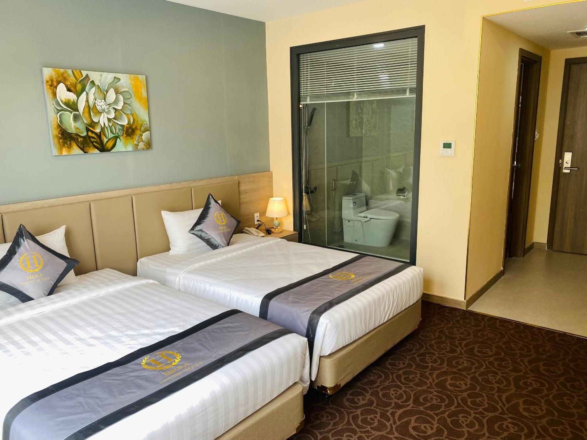 Hera Luxury Hotel Ho Chi Minh City Exterior photo